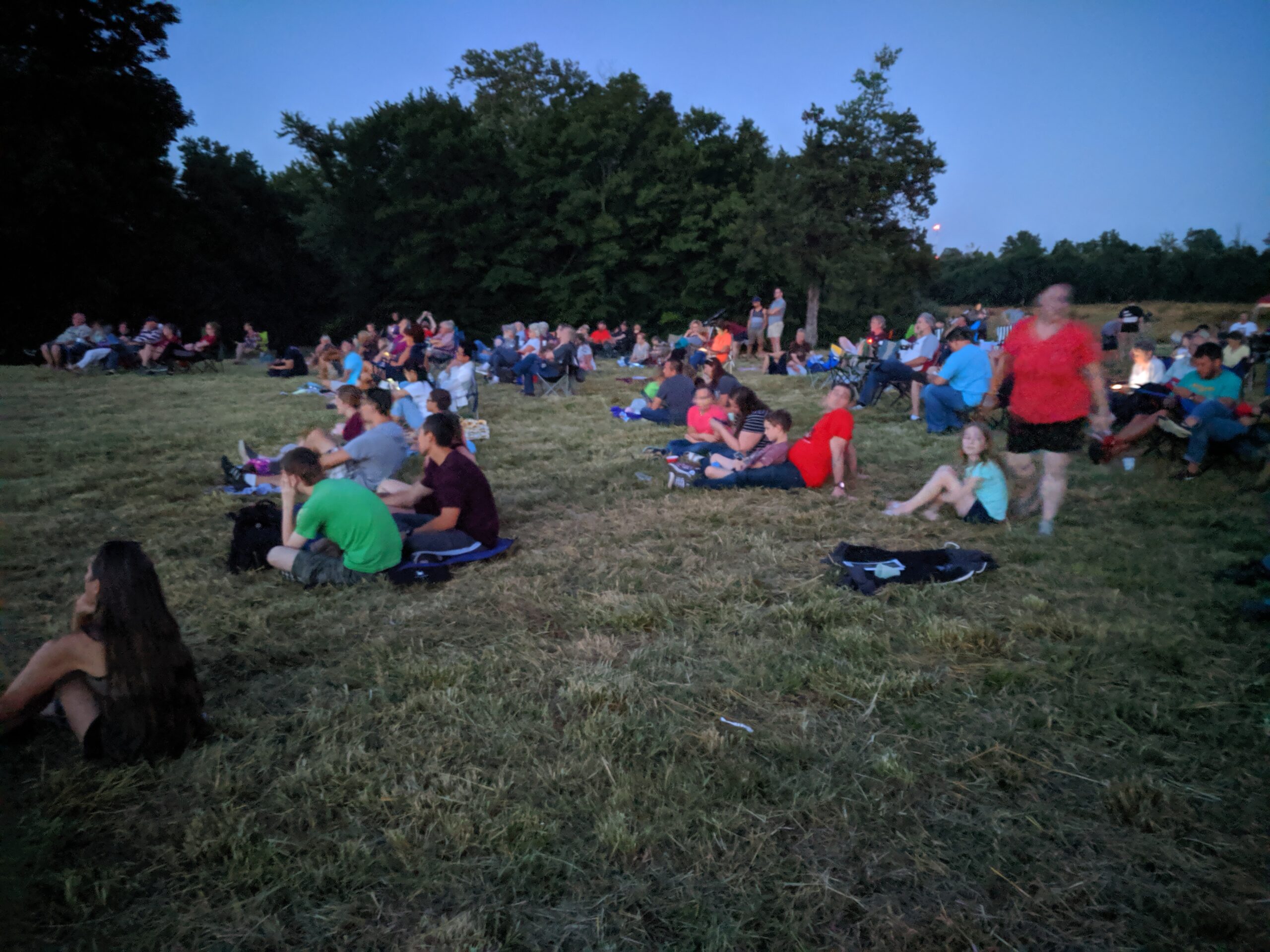 Outdoor Skywatch Live presentation, picture of about one hundred audience members
